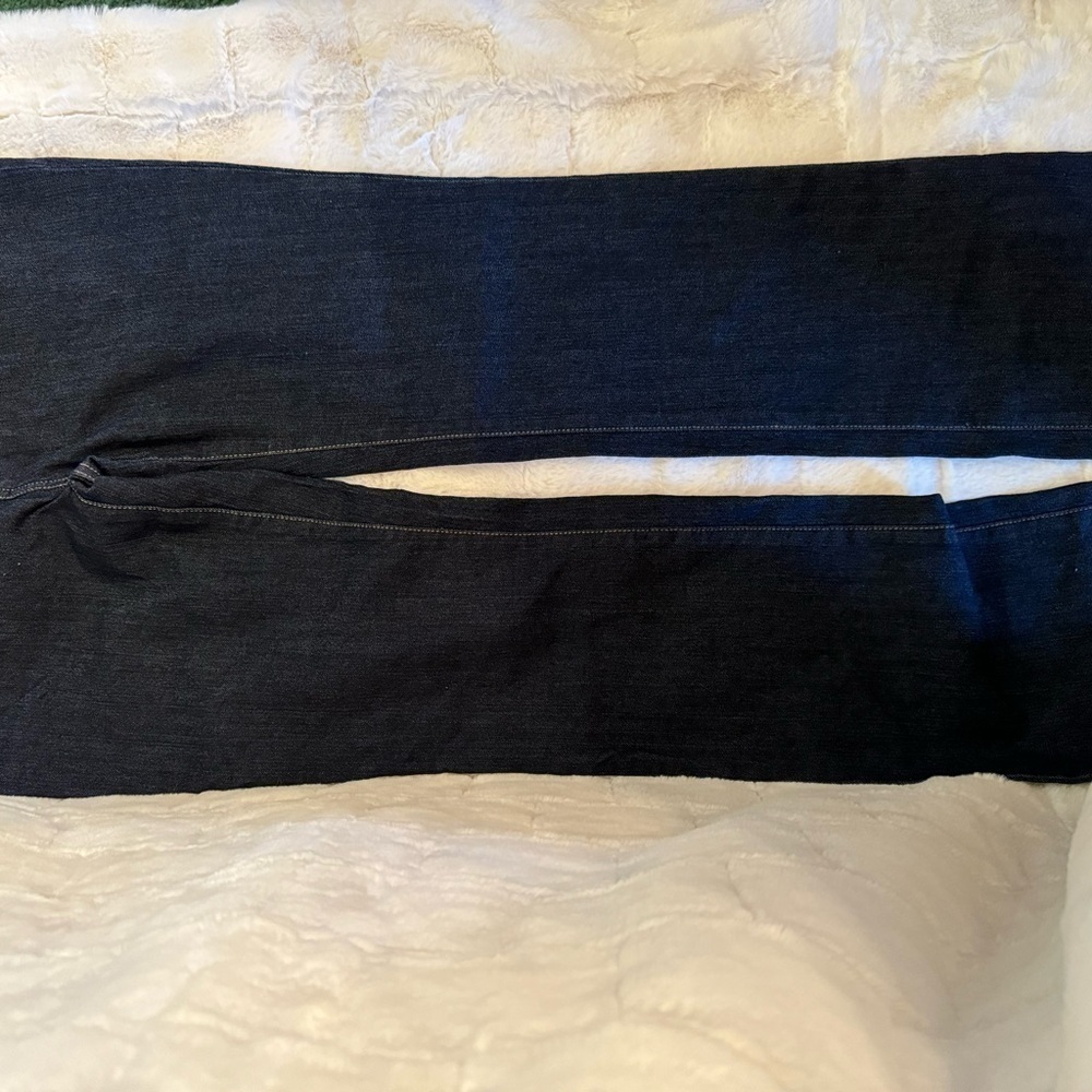 Completely Me by Liz Lange Jeans. Size 4. 31” Inseam. Dark Wash. NEW - Picture 6 of 9